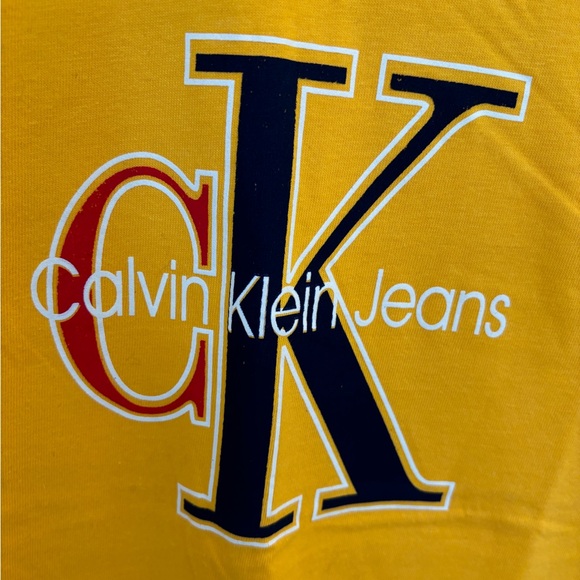 CALVIN KLEIN YELLOW T-SHIRT - NEW - SMALL - Picture 3 of 8
